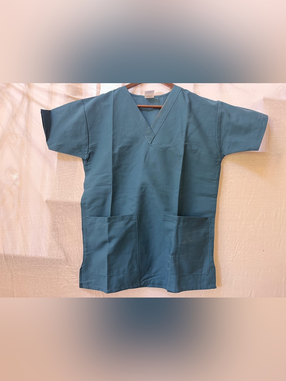 Medline Women's V-Neck Medical Scrub Top aesthetician work - Teal Sz XS